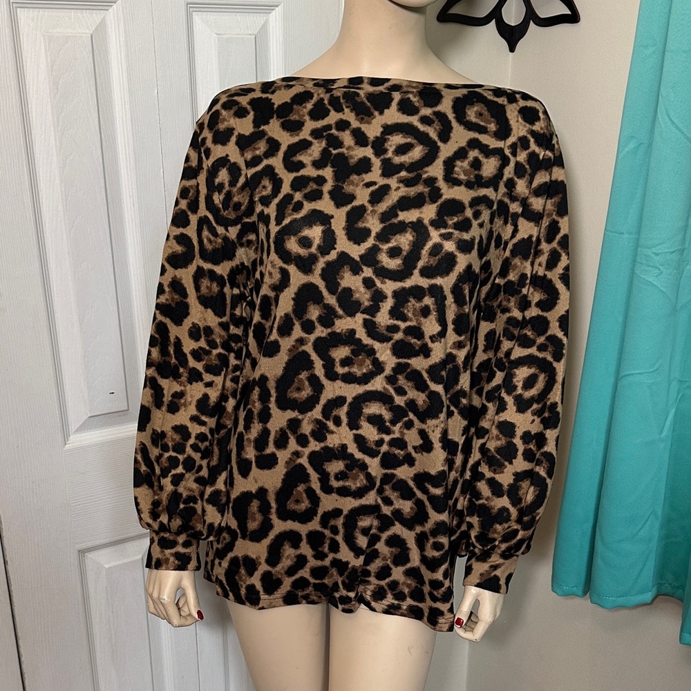 Amaryllis Leopard Print Top in Black and Brown